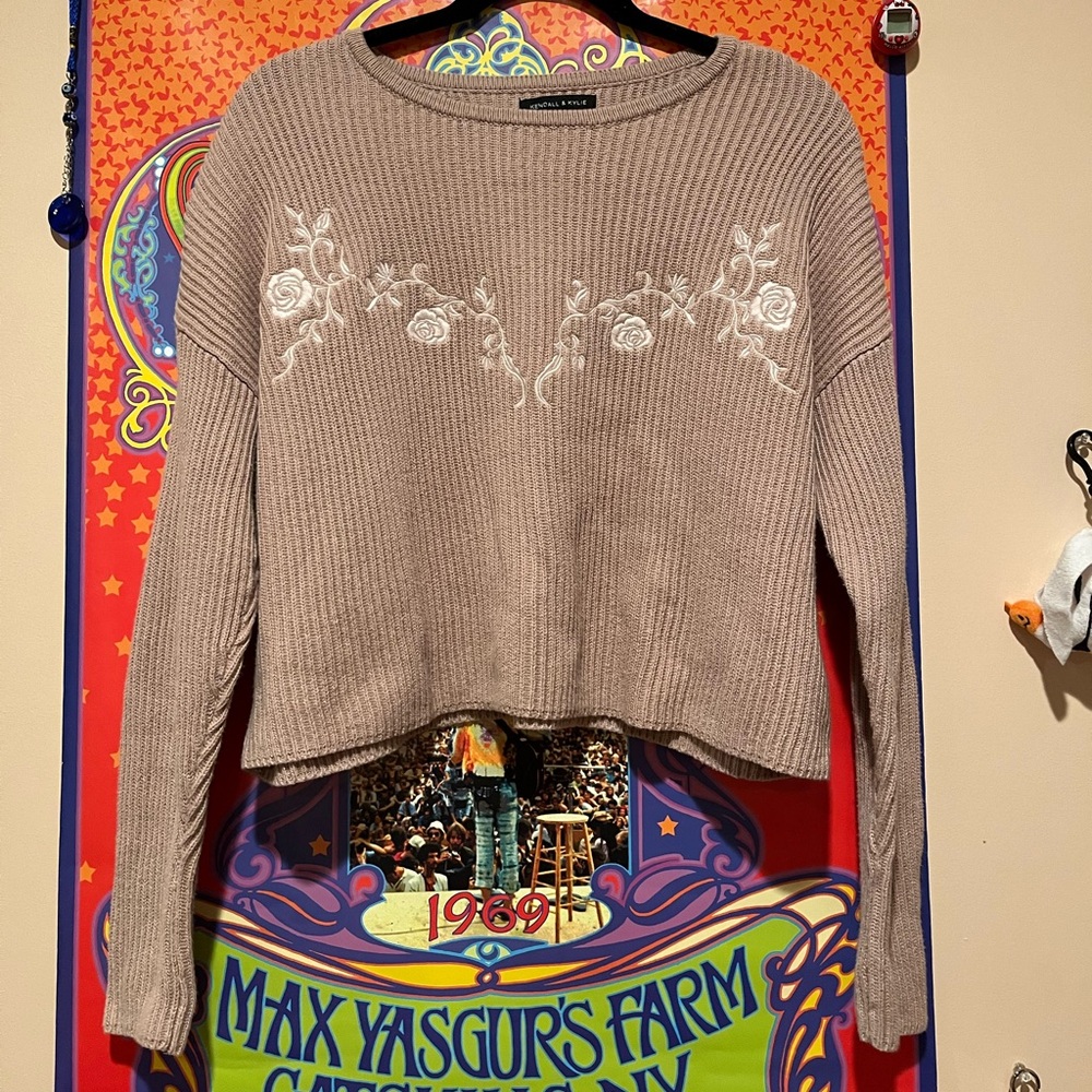 Sweater - Picture 2 of 4